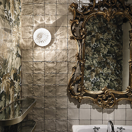 Interior photograph of Hazel by Derek Swalwel