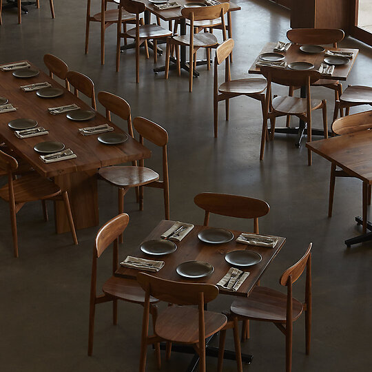 Interior photograph of Three Blue Ducks, Melbourne by Traianos Pakioufakis