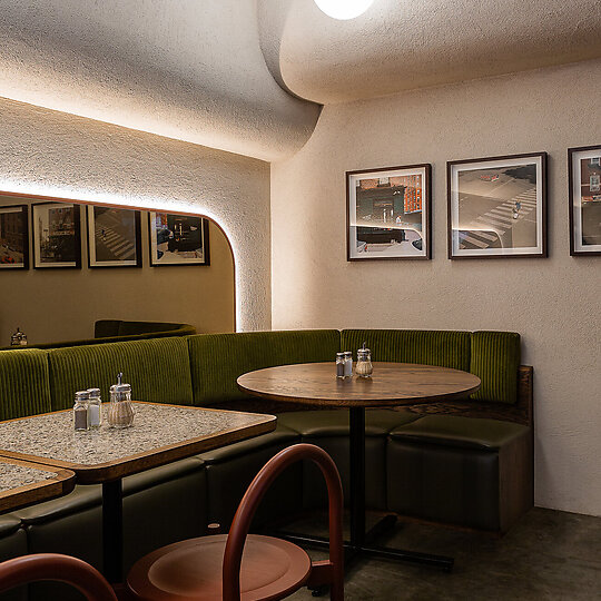 Interior photograph of Valentinas by Lucia Braham