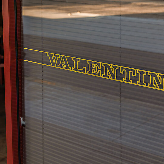 Interior photograph of Valentinas by Lucia Braham