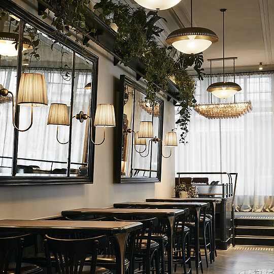 Interior photograph of Gimlet by Sharyn Cairns
