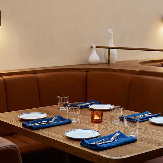 Interior photograph of LOULOU BISTRO, BOULANGERIE & TRAITEUR by Steve Woodburn