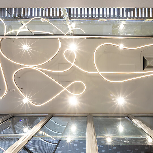 Interior photograph of Top Impression Bakery Cafe by Andrew Worssam Photography