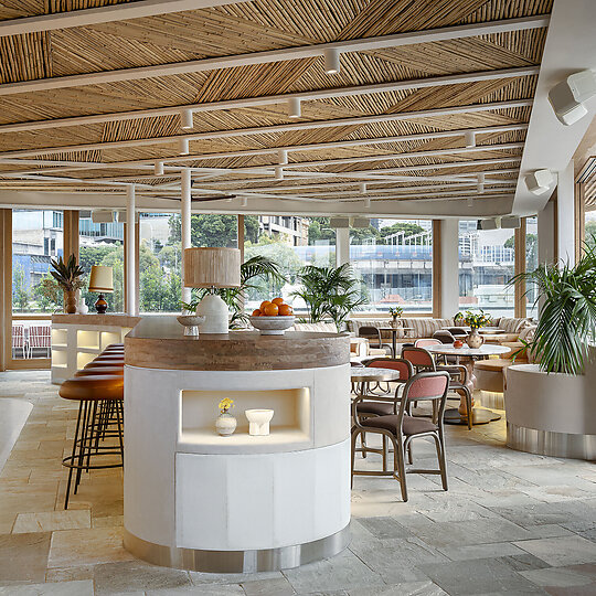 Interior photograph of Arturo's by Tom Ferguson