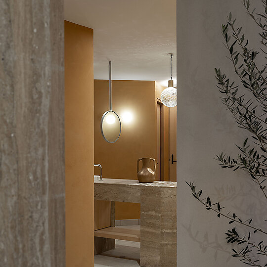 Interior photograph of Arturo's by Tom Ferguson