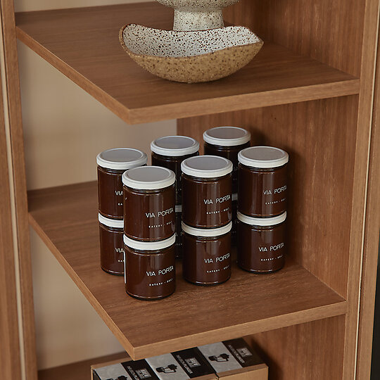 Interior photograph of Pronto by Via Porta by Sean Fennessy 
