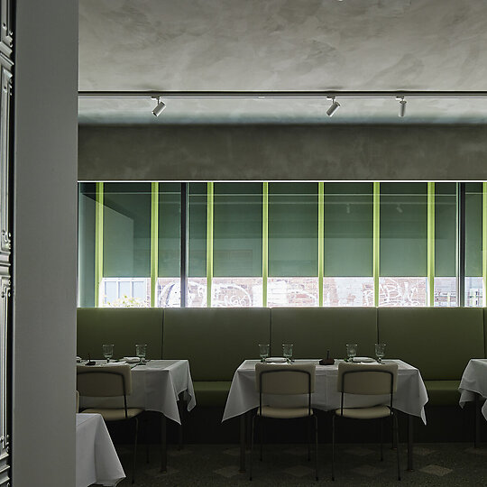 Interior photograph of Di Stasio Carlton by Peter Bennetts