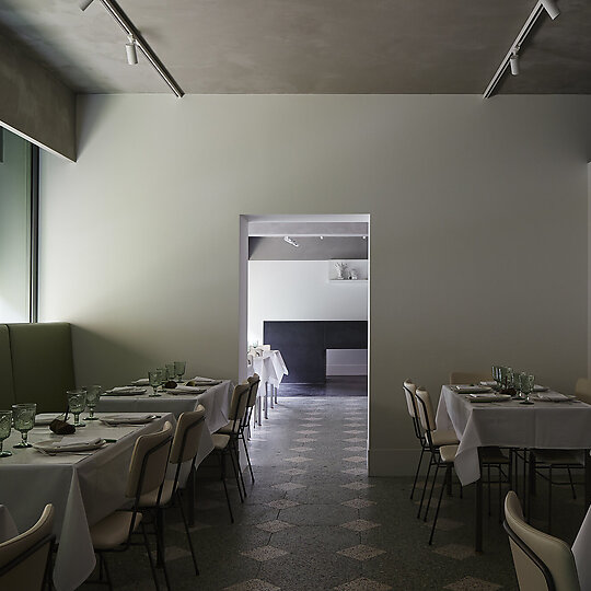 Interior photograph of Di Stasio Carlton by Peter Bennetts