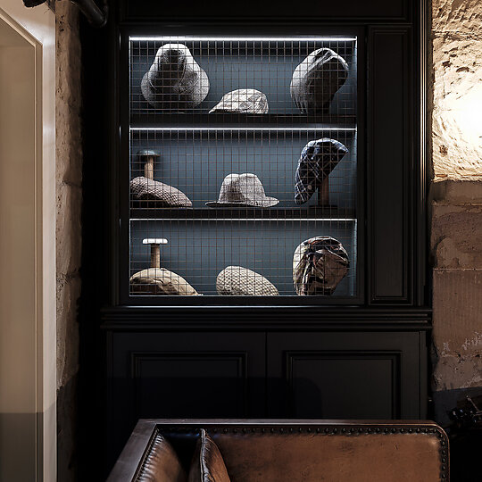 Interior photograph of Frank Mac's by Tom Ferguson