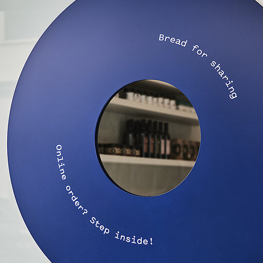 Interior photograph of Baker Bleu Hawksburn by Sharyn Cairns 
