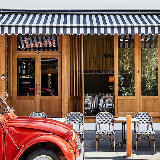 Interior photograph of Entrecôte Prahran by Lillie Thompson