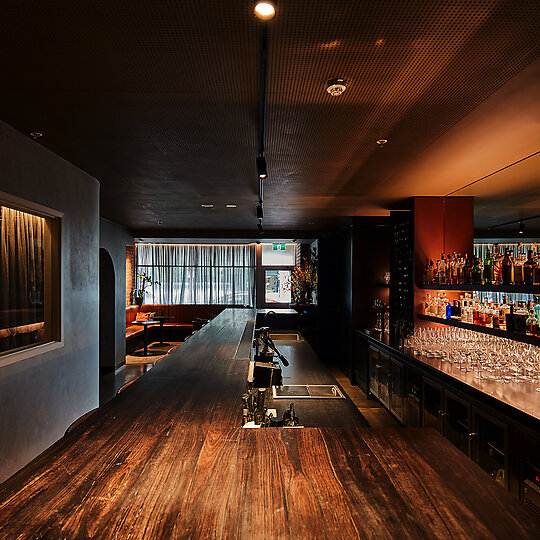 Interior photograph of Restaurant Navi 2 by ED SLOAN