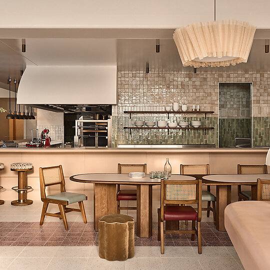 Interior photograph of LiTO, Mondrian Gold Coast by Alicia Taylor