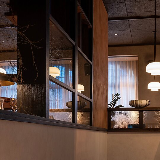 Interior photograph of Bistro Saine, Hotel Indigo Auckland by  BistroSaine_Simon Devitt