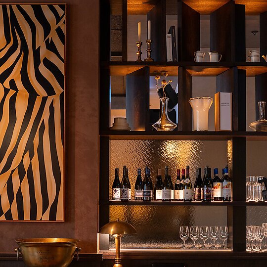 Interior photograph of Bistro Saine, Hotel Indigo Auckland by BistroSaine_Simon Devitt