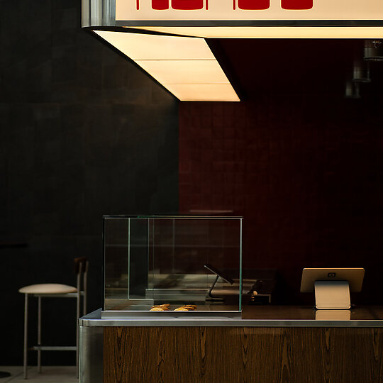 Interior photograph of Reno's by Simon Cecere