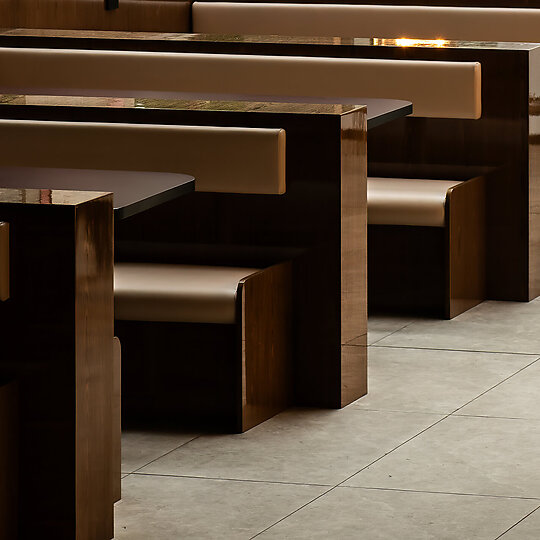 Interior photograph of Reno's by Simon Cecere