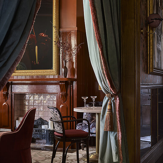 Interior photograph of Billy's Ayrburn by Anson Smart