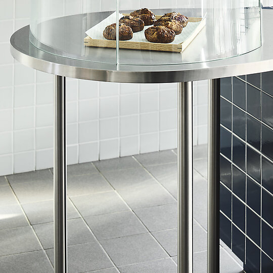 Interior photograph of Suupaa by Sharyn Cairns